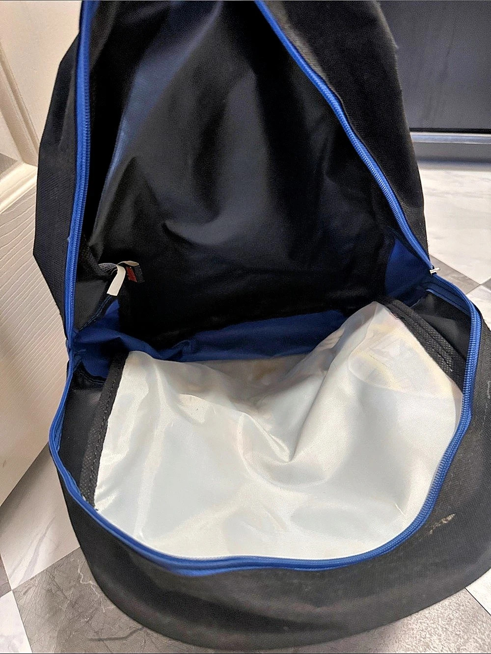 Batman Backpack - Picture 3 of 3